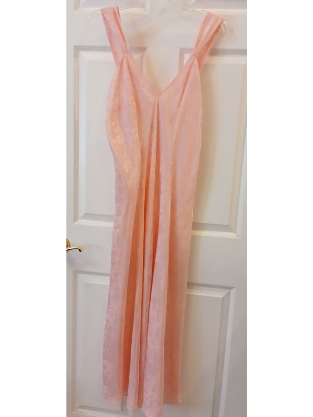 Morgan Taylor Womens Medium V-Neck Evening Gown Pink Nightgown Satin #i-4 - Picture 4 of 9